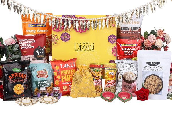 The Gift Tree Diwali Gourmet Goodies Gift Hamper | Ragi Chips, Mexican Peanut, Makhana, Jar Candle & Toran | Gift For Festival Celebration, Friends, Corporate Office, Clients, Family, Men & Women