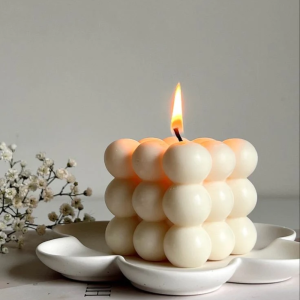 Bubble cube candle
