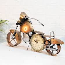 The Gift Tree Vintage Motorcycle Desk Clock ? A Unique Blend of Art & Time